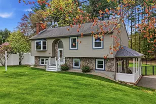 26 Mayflower Dr, Litchfield, NH 03052 - Photo 4