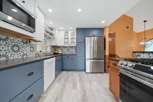 26 Mayflower Dr, Litchfield, NH 03052 - Photo 22