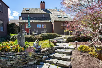 171 Gates Street, Portsmouth, NH 03801 - Photo 8