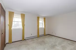 24 Fieldstone Dr, Londonderry, NH 03053 - Photo 20