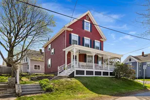 139 Thornton St, Portsmouth, NH 03801 - Photo 2