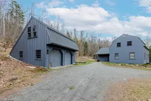 102 Skyline Dr, Franconia, NH 03580 - Photo 1