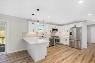 85 Fairview Dr, Pittsfield, NH 03263 - Photo 12