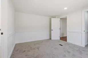 33 Cleo Cir, Rochester, NH 03868 - Photo 14