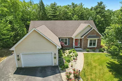 55 River Birch Circle, Manchester, NH 03102 - Photo 2