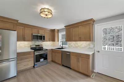 26 Packard Drive, Merrimack, NH 03054 - Photo 2