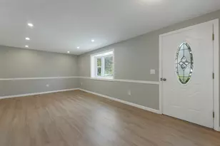 26 Packard Dr, Merrimack, NH 03054 - Photo 8
