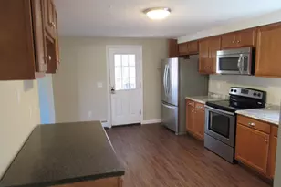 375 Whitehall Rd, Hooksett, NH 03106 - Photo 10