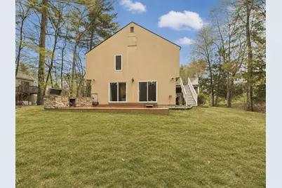 35 Radcliffe Drive, Milford, NH 03055 - Photo 2