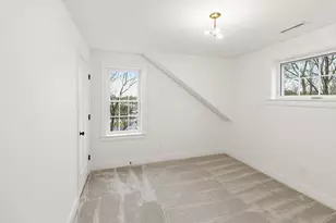 19 Eden Ln, Portsmouth, NH 03801 - Photo 16