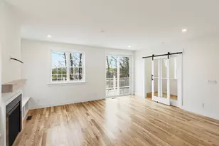19 Eden Ln, Portsmouth, NH 03801 - Photo 8