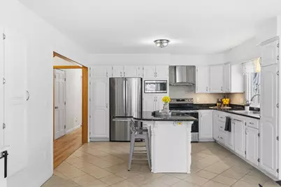 815 Goffstown Road, Manchester, NH 03102 - Photo 10