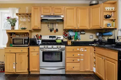 44 Acorn Street, Hartford, VT 05001 - Photo 4