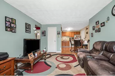 555 Calef Road #11, Manchester, NH 03103 - Photo 8
