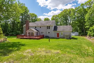 6 Drury Plains Rd, Stratham, NH 03885 - Photo 4