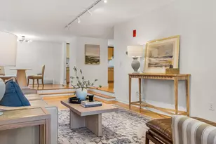 348 Maplewood Ave, Portsmouth, NH 03801 - Photo 4