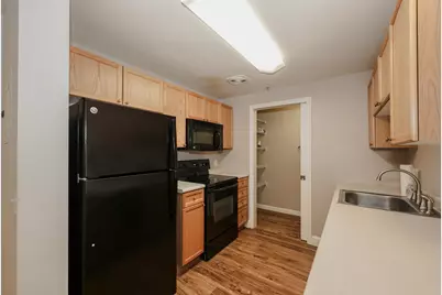 18 Crestview Circle #207, Londonderry, NH 03053 - Photo 6