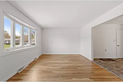 74 Suzanne Drive, Portsmouth, NH 03801 - Photo 8