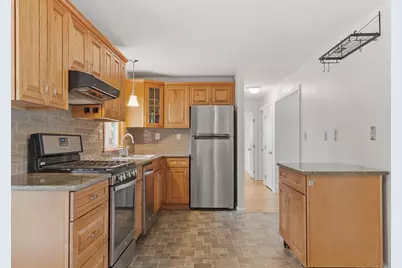74 Suzanne Drive, Portsmouth, NH 03801 - Photo 6