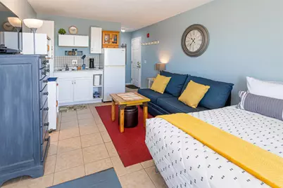 415 Ocean Boulevard #103, Hampton, NH 03842 - Photo 4