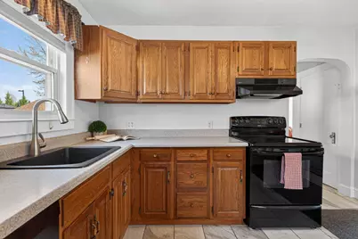 405 Hill Street, Manchester, NH 03102 - Photo 14