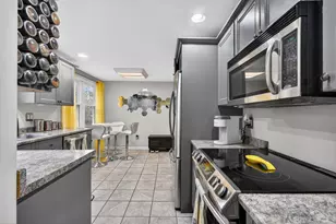 23 Juniper Rd, Derry, NH 03038 - Photo 8