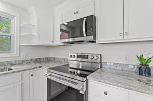 12 Hemlock St, Hudson, NH 03051 - Photo 18