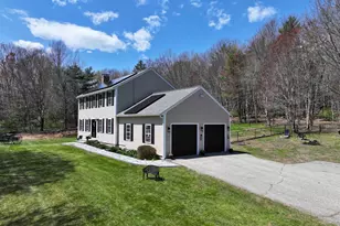 118 Harriman Hill Rd, Raymond, NH 03077 - Photo 1