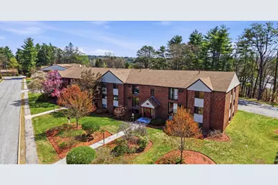 36 English Village Road #102, Manchester, NH 03102 - Photo 2