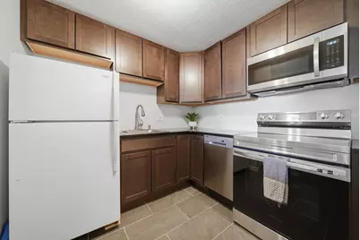 36 English Village Road #102, Manchester, NH 03102 - Photo 6