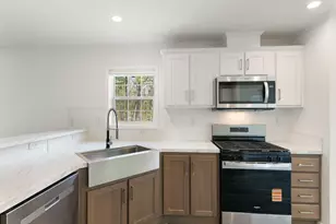 40 Pine St, Hinsdale, NH 03451 - Photo 4