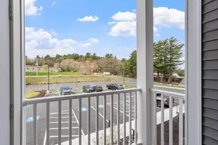 10100 S Willow St, Manchester, NH 03103 - Photo 20
