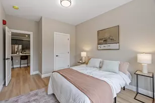 10100 S Willow St, Manchester, NH 03103 - Photo 18