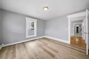 266 Douglas St, Manchester, NH 03102 - Photo 14