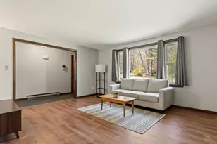 17 Oxbow Ln, Derry, NH 03038 - Photo 8