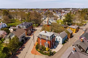 303 Pleasant St, Portsmouth, NH 03801 - Photo 4