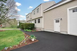 34 Juniper Rd, Derry, NH 03038 - Photo 2