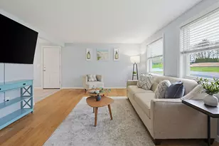34 Juniper Rd, Derry, NH 03038 - Photo 4