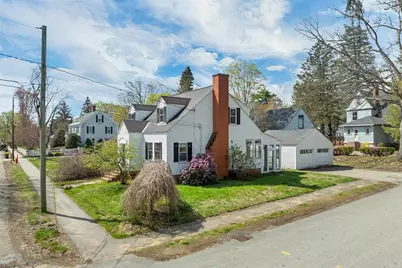 124 Dartmouth Street, Laconia, NH 03246 - Photo 2