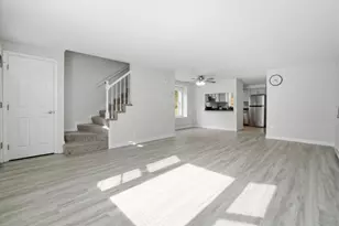 25 Blossom Ln, Merrimack, NH 03054 - Photo 8
