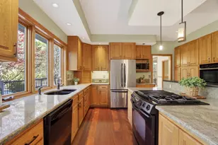 55 Lazarus Way, Salem, NH 03079 - Photo 12