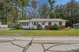 165 Kenberma St, Manchester, NH 03103 - Photo 2