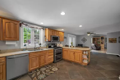 71 Auburn Road, Hooksett, NH 03106 - Photo 14