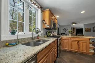 71 Auburn Rd, Hooksett, NH 03106 - Photo 16