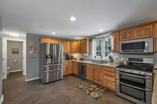 71 Auburn Rd, Hooksett, NH 03106 - Photo 14