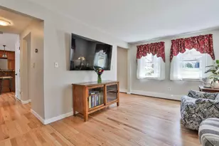 9 Lund Dr, Hudson, NH 03051 - Photo 18