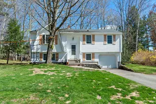 5 Sprucewood Dr, Rochester, NH 03867 - Photo 2