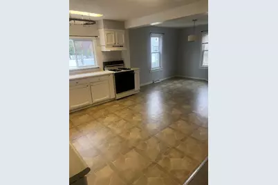 17 Iroquois Avenue, Essex Junction, VT 05452 - Photo 6