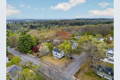 284 Webster Street, Manchester, NH 03104 - Photo 8