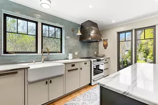 226 Park St, Portsmouth, NH 03801 - Photo 12